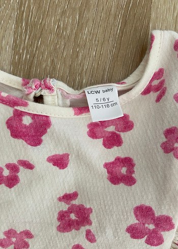 Pembe çiçekli elbise 5.6 yaş - Görsel 2