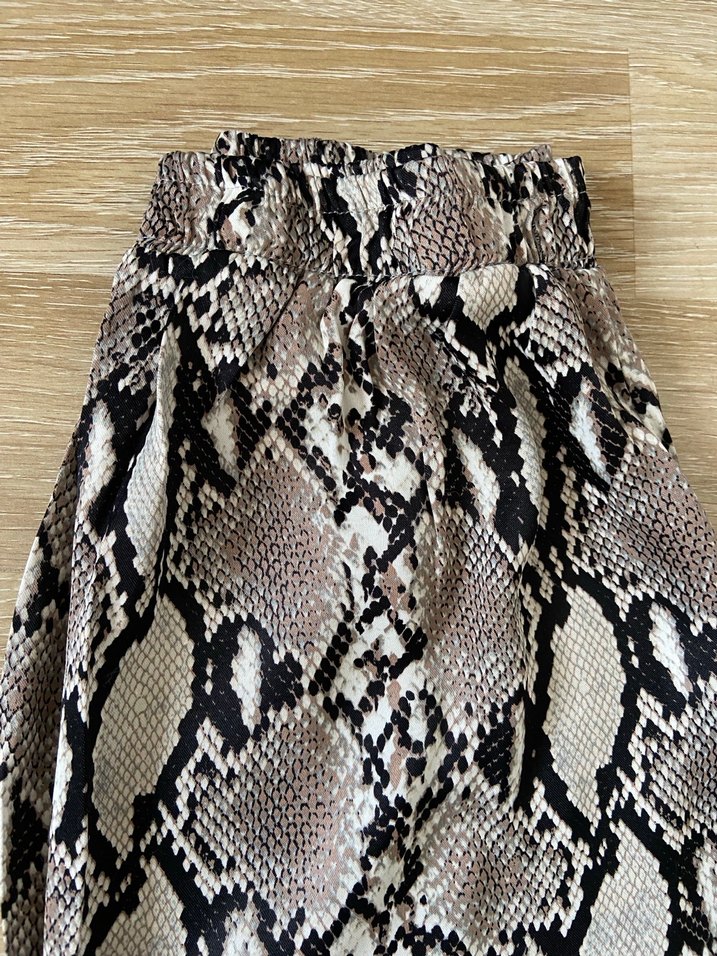 Kadın Yılan Desenli Uzun Kumaş Pantolon - Görsel 2