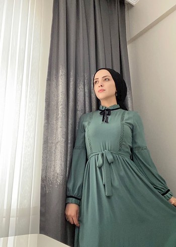 Diğer Uzun Kol, Yüksek Yakalı Haki Elbise