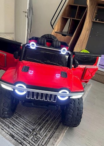 Kırmızı Akülü Çocuk Arabası Jeep