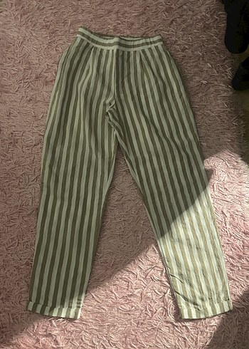 Yeşil Çizgili Pliseli Midi Keten Pantolon - Görsel 2