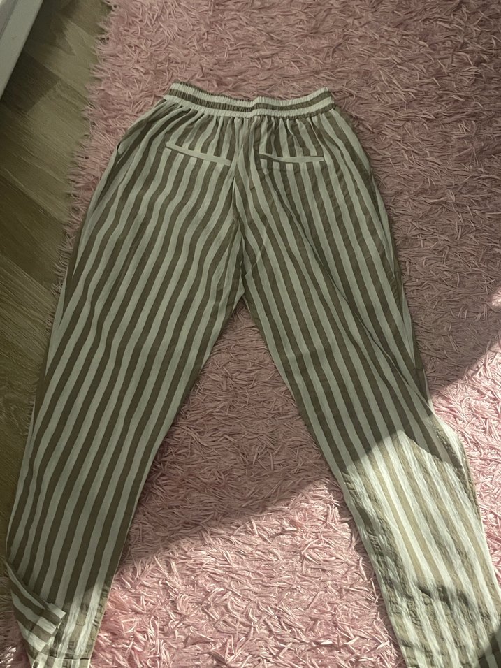 Yeşil Çizgili Pliseli Midi Keten Pantolon - Görsel 5