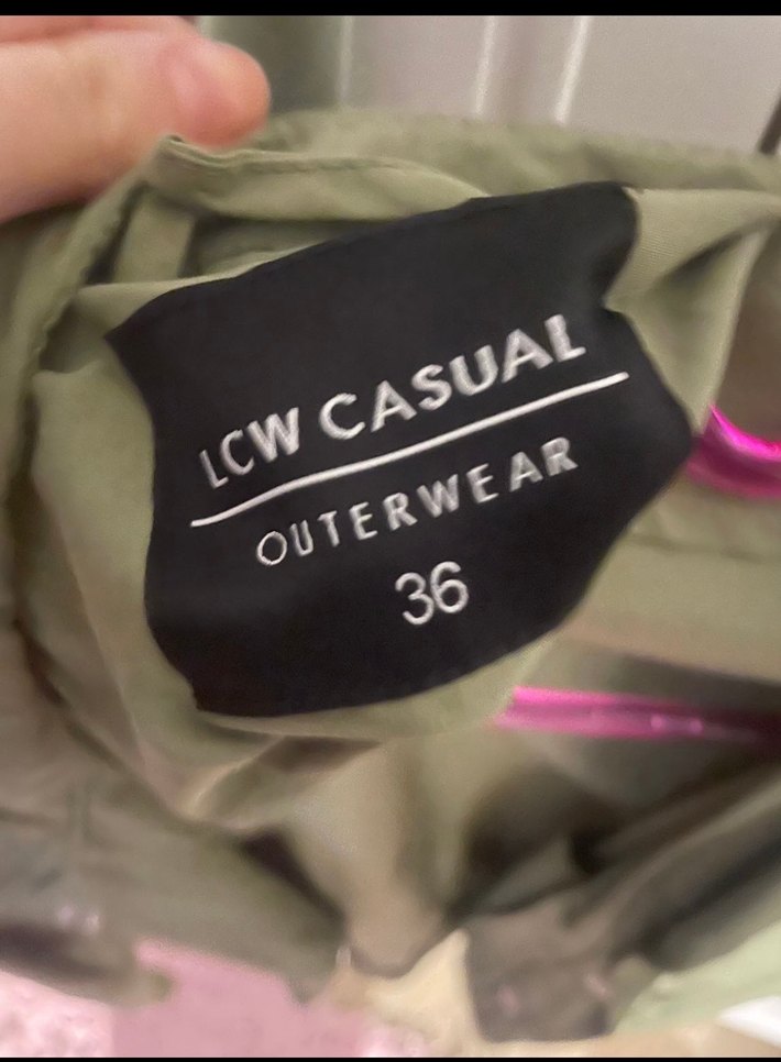 Yeşil Parlak Düğmeli Kadın Ceket - Görsel 4