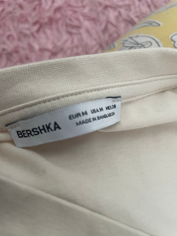 Bershka Bej Kısa Kollu Fırfırlı Keten Bluz - Görsel 4