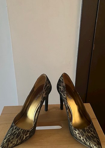Nine West Altın Leopar Desenli Stiletto 39 numara - Görsel 2