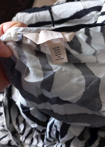 H&M Zebra Desenli V Yakalı Kadın Uzun Elbise