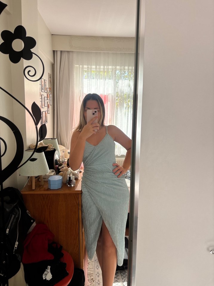 Açık mavi Askılı Drapeli Midi Elbise - Görsel 3