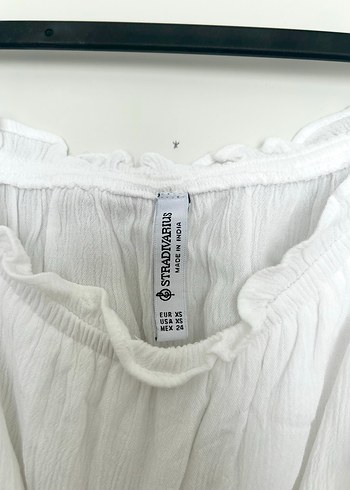 xs Beden Stradivarius Uzun Kollu Fırfırlı Bluz