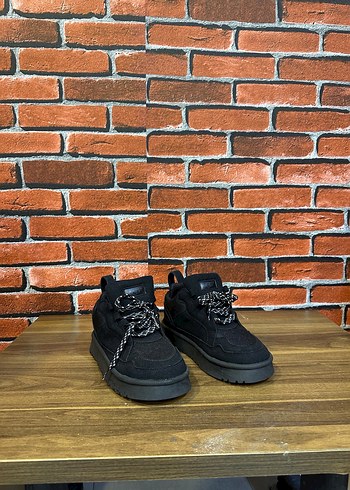 Kadın  Siyah Ugg ayakkabı - Görsel 4