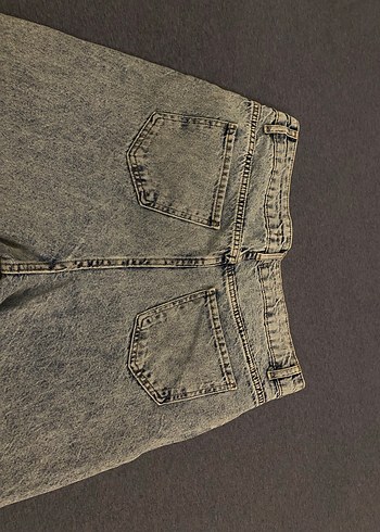 Düğmeli Gri Salaş Kadın Kot Pantolon - Görsel 3