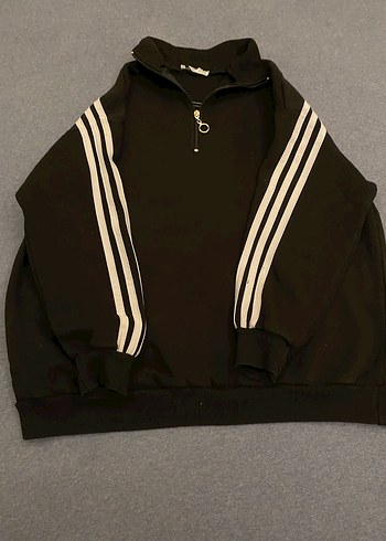 Kadın siyah beyaz çizgili  ,yakası fermuarlı kazak - Görsel 3