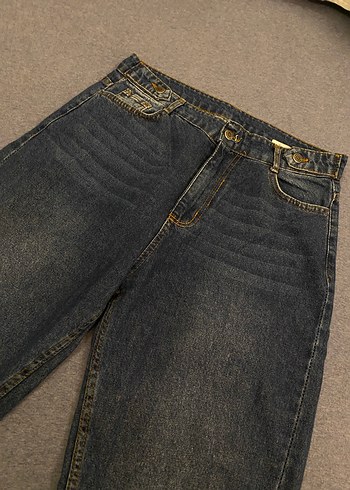 Düğmeli Bol Kesim Kadın Kot Pantolon - Görsel 2