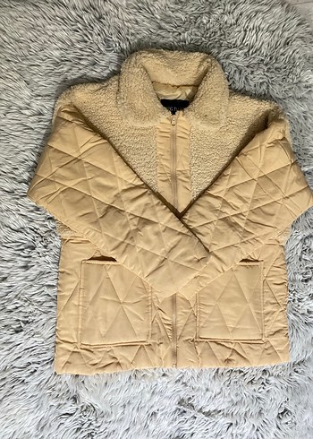 Bej Peluş Detaylı Kadın Mont - Görsel 4