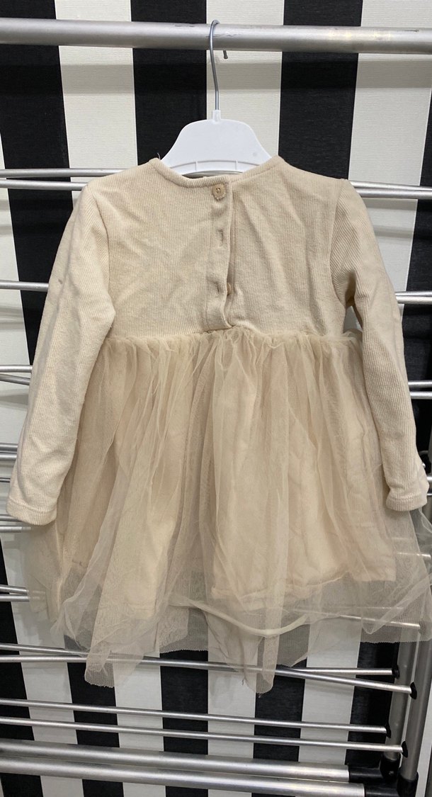 Kız Çocuk Bej Fırfırlı Uzun Kollu Elbise - Görsel 2