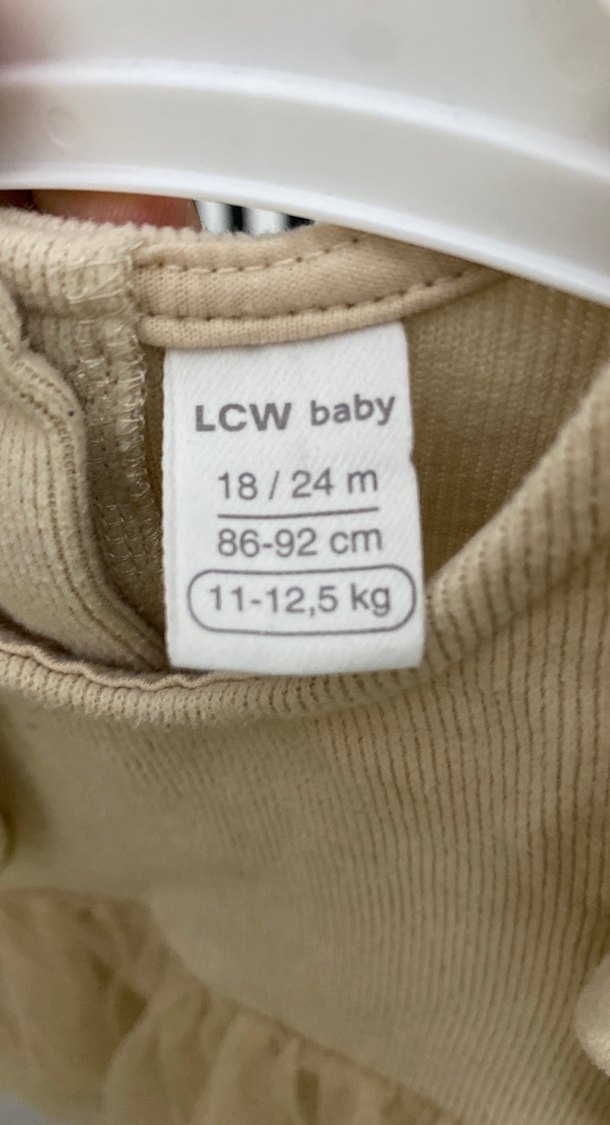 Kız Çocuk Bej Fırfırlı Uzun Kollu Elbise - Görsel 3