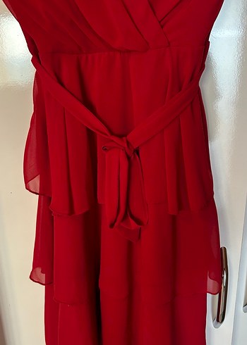 Kırmızı şık elbise - Görsel 4