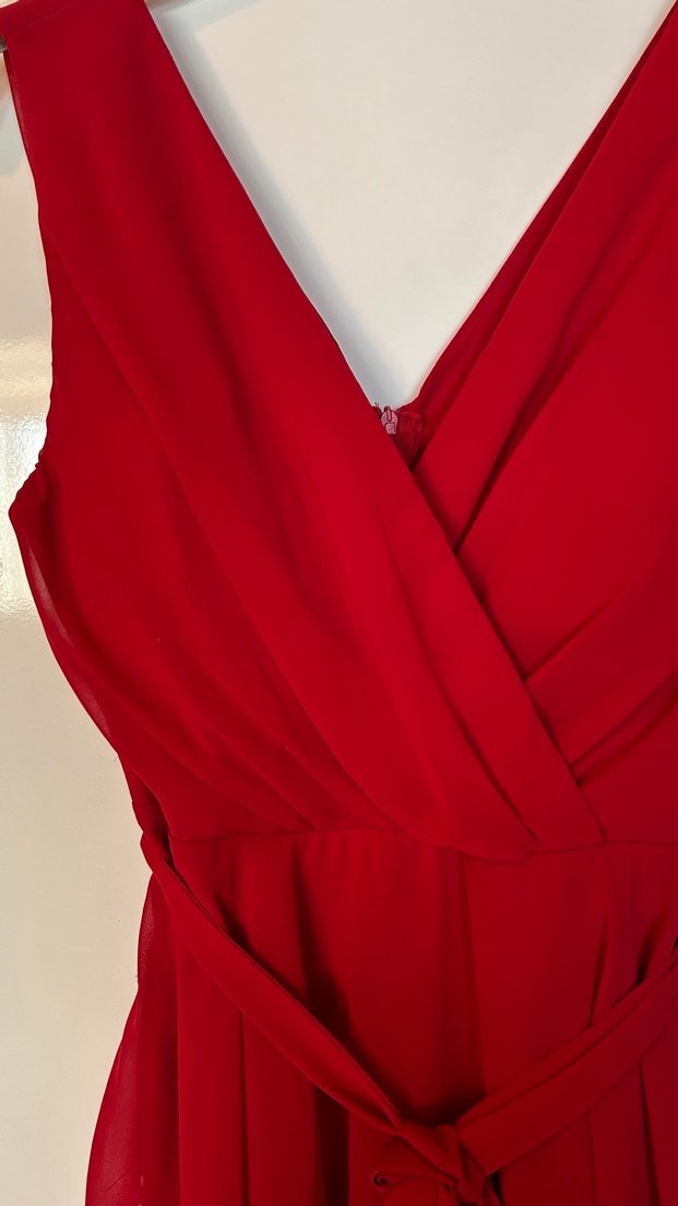 Kırmızı şık elbise - Görsel 3