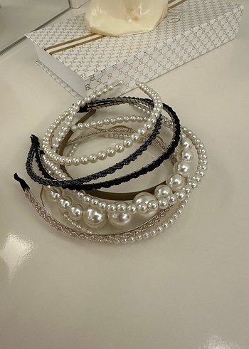 H&M İnci ve Boncuklu Kadın Saç Aksesuarları