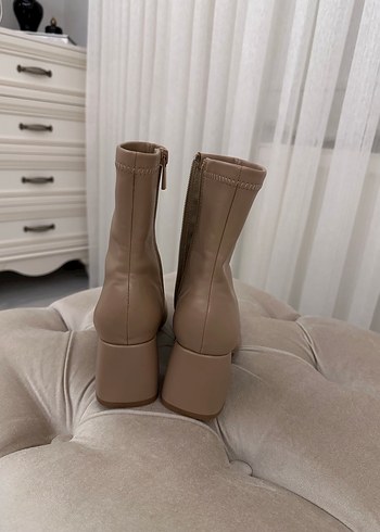Bej Deri Kadın Topuklu Bot Stradivarius - Görsel 3