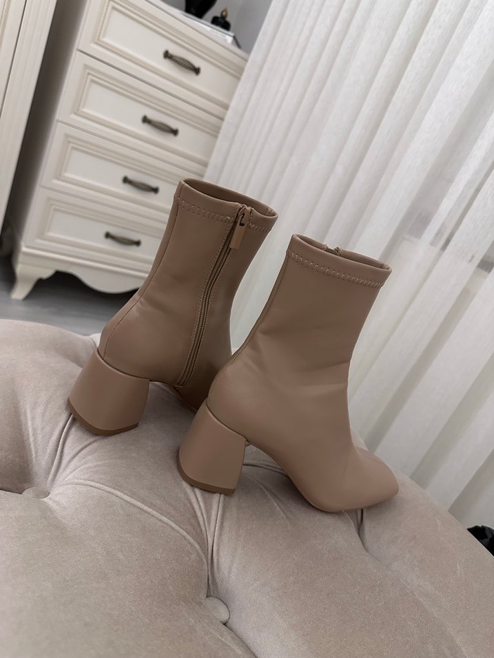 Bej Deri Kadın Topuklu Bot Stradivarius - Görsel 2