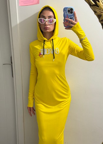 Sarı Hoodie Barbie Elbise