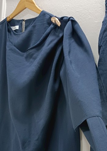 Lacivert Uzun Kollu Yaka Detaylı Bluz ve Pantolonu - Görsel 4