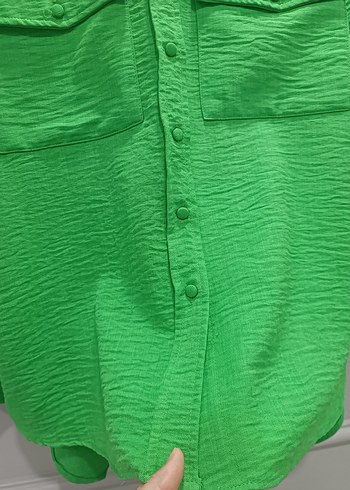 Düğmeli Yeşil Uzun Kollu Keten Gömlek - Görsel 2