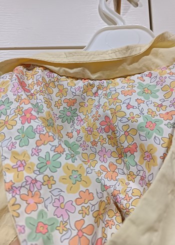 Sarı Kapüşonlu Kız Yağmurluk - Görsel 5