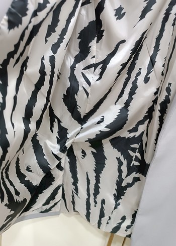 Gri Zebra Desenli Kadın Blazer - Görsel 5