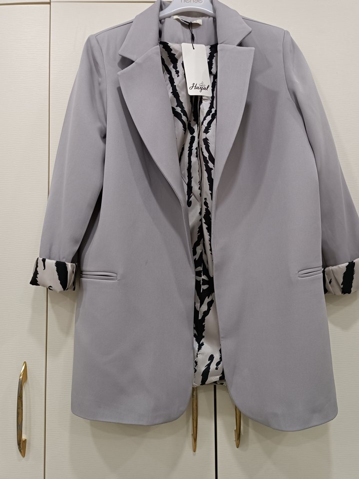 Gri Zebra Desenli Kadın Blazer - Görsel 2