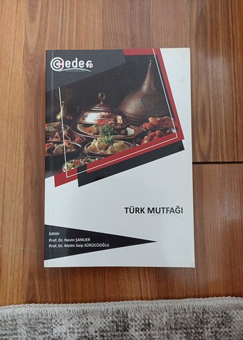 Türk Mutfağı Kitabı - Hedef Yayınları