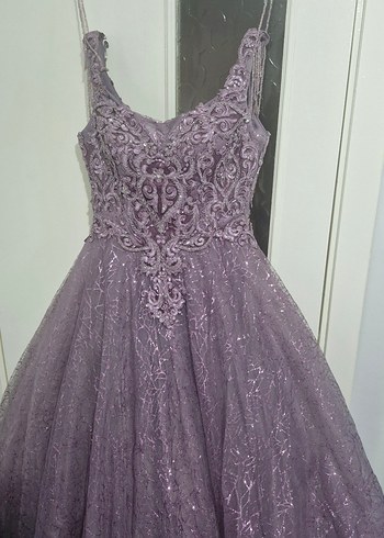 Mor V Yaka Uzun Dantel Nakışlı Abiye - Görsel 3