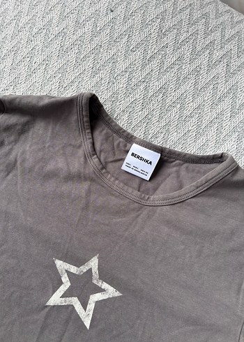 Bershka Kadın Gri Kısa Kollu Baskılı Tişört