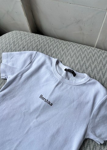 m Beden Bershka Baskılı Beyaz Kısa Kollu Tişört