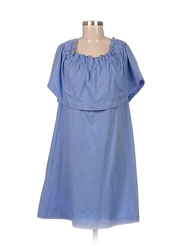 H&M Kısa Elbise %70 İndirimli.