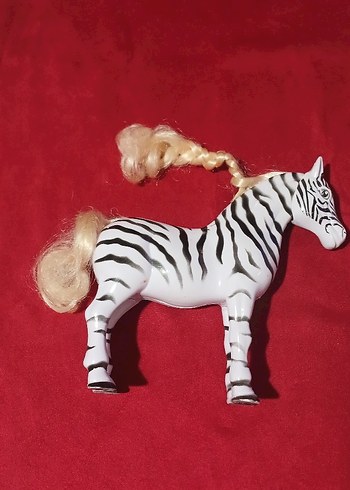 Gri Kıyafetli Küçük Porselen Bebek - Görsel 5