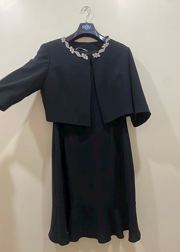 Zincir Detaylı Siyah kısa abiye - Görsel 2