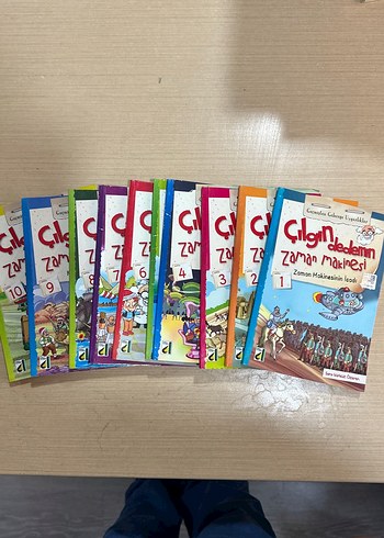 Çılgın Zaman Makinesi Çocuk Kitap Seti