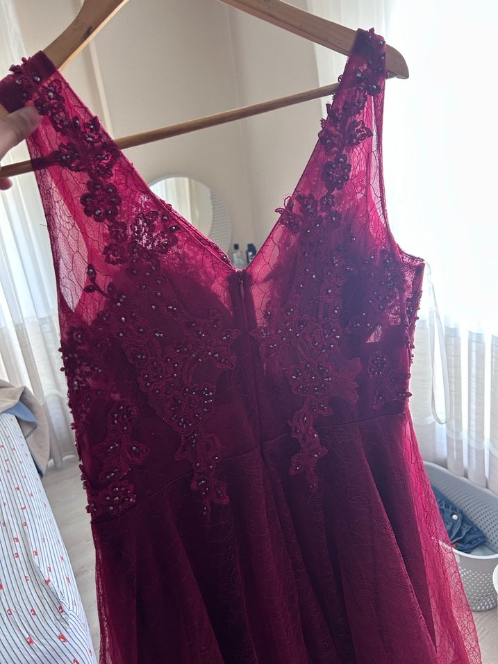 Bordo Dantel Detaylı Uzun Abiye Elbise - Görsel 3