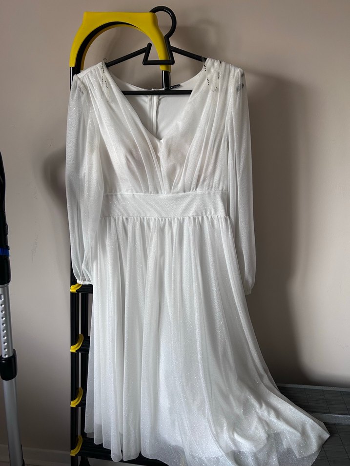 Uzun Beyaz V Yakalı Bohem Gelinlik - Görsel 2