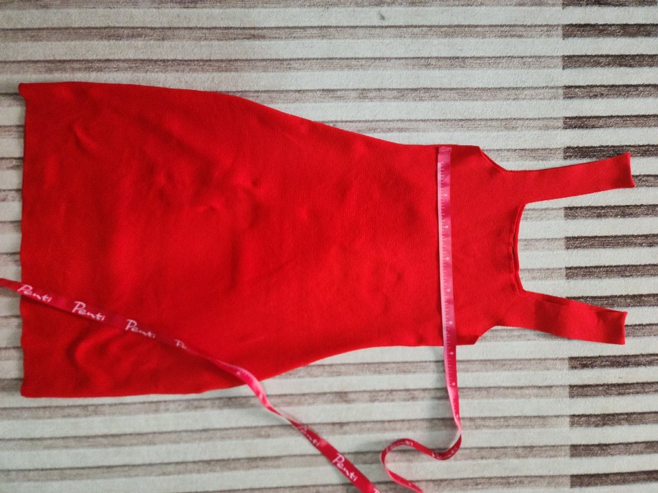 Kırmızı trendyol elbise - Görsel 2