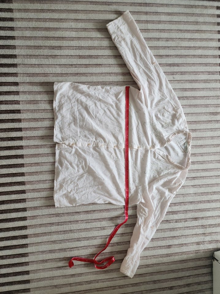 Beyaz V Yaka Kadın Keten Gömlek - Görsel 5