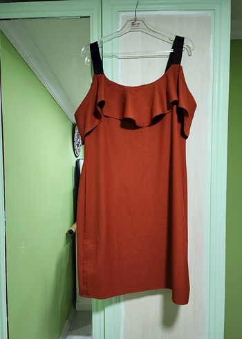 Kırmızı V Yakalı Midi Kadın Elbise - Görsel 4