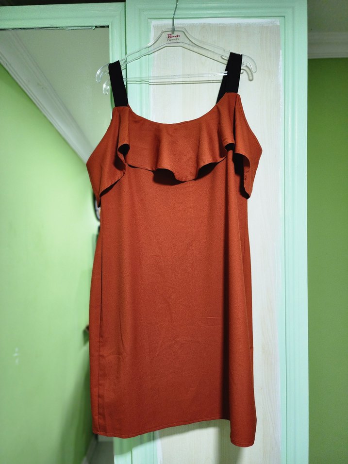 Kırmızı V Yakalı Midi Kadın Elbise - Görsel 3