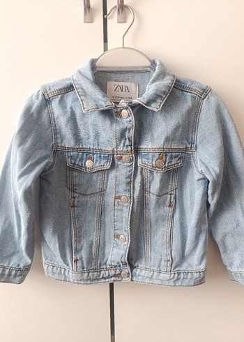 Zara 4 Yaş