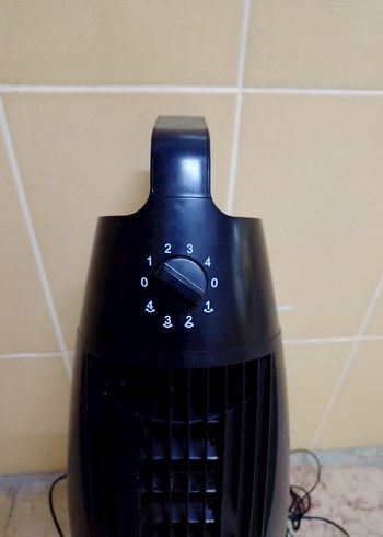 Siyah Ayaklı Dikey Fan - Görsel 4