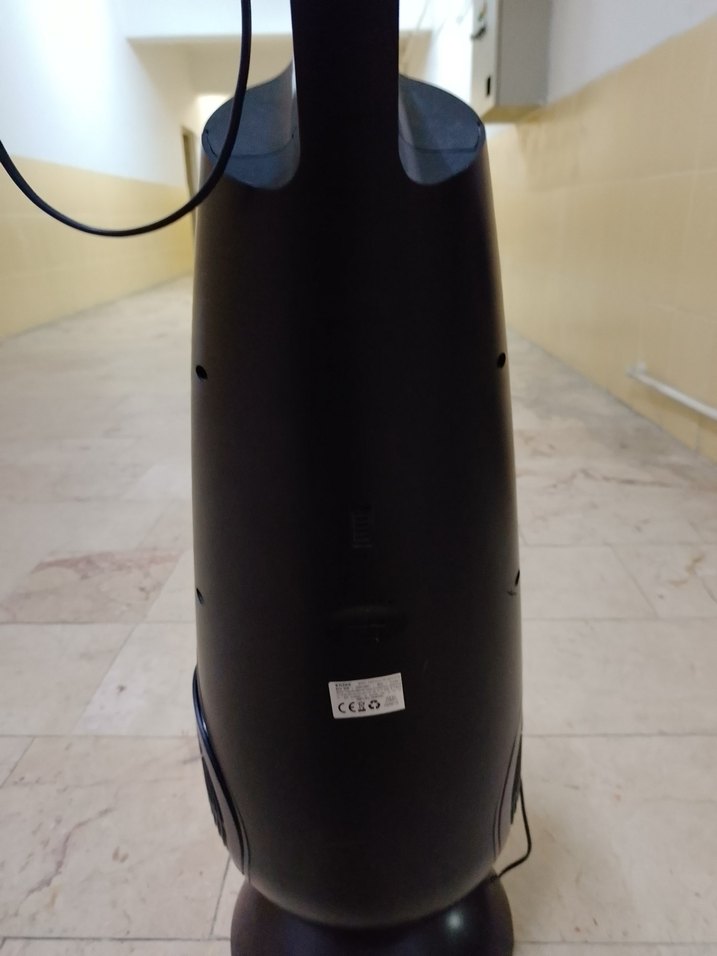 Siyah Ayaklı Dikey Fan - Görsel 2