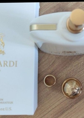 Trussardi Trussardi Donna Kadın Parfümü 40-50ml