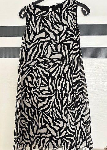 Zebra Desenli Pilili Midi Elbise