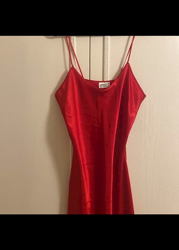 Kırmızı Saten Uzun Askılı Elbise Gecelik - Görsel 2